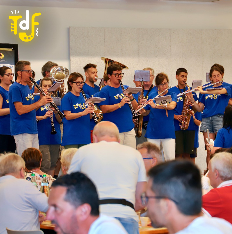 Il Corpo Musicale di Bolgare suona Durante la Festa TUTTADUNFIATO