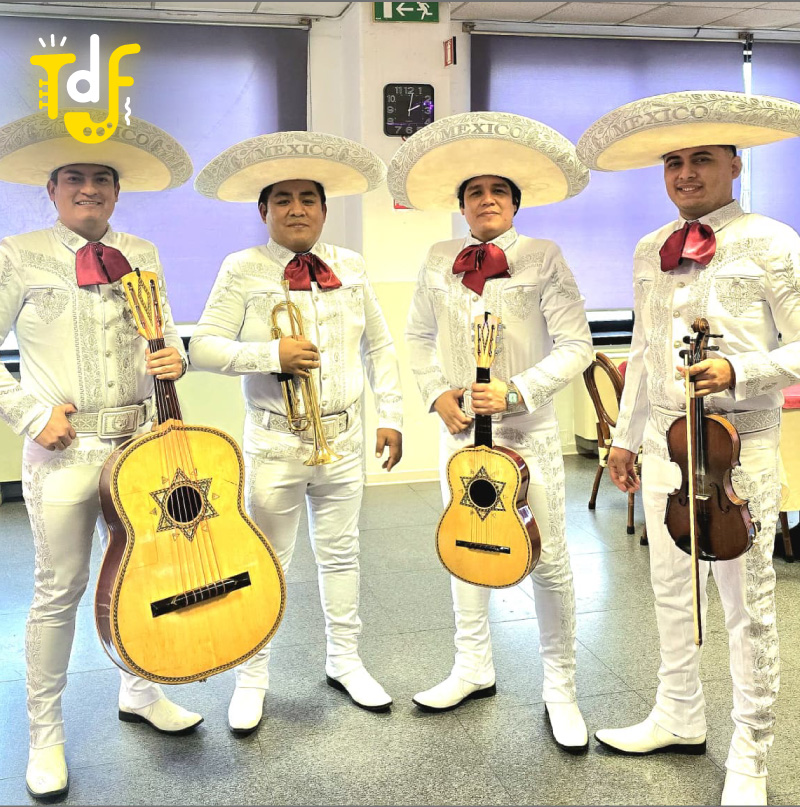 Mariachi Así es México-Italia